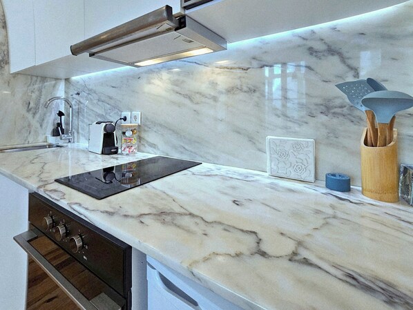 Apartment (0 Bedroom) | Interior