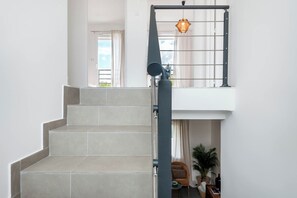 Talo (4 Bedrooms) | Sisätilat