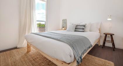 Aguda1 · Aguda's Family House 4bd, Parking, BBQ