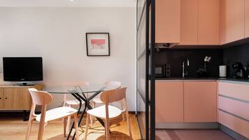 ์ํํธ (1 Bedroom) | ์๋ฐ ์์ค ์ ๋ฉด