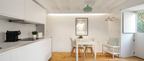 Apartment (0 Bedroom) | Front of property