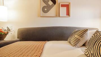 Apartment (1 Bedroom) | Interior