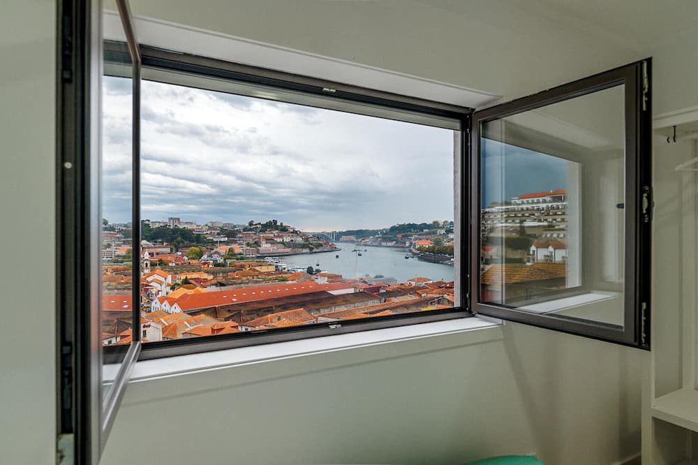 Gaia23 · Lovely 2-bed w/ Parking Amazing View