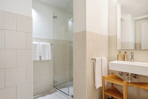 Apartment (2 Bedrooms) | Interior - Acm014 Spacious 2BR Duplex in the Ground Floor (Porto)