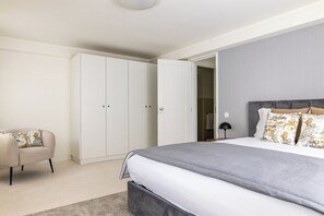 Apartment (2 Bedrooms) | Interior - Acm014 Spacious 2BR Duplex in the Ground Floor (Porto)