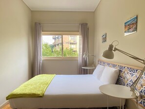 Apartment (3 Bedrooms) | Front of property - Cavalo · Convenient 3-bedroom Home (Porto)