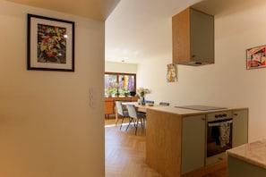 Apartment (1 Bedroom) | Interior - Alegr0 · 60s Chic Central Apartment w/ Garden (Porto)