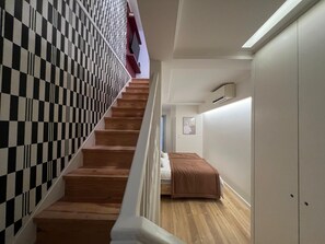 Interior - Santos · Designer Retreat: 1 Bedroom apt (Lisbon)