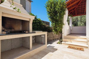 Maison | Enceinte de l’hébergement