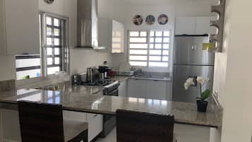 Microwave, stovetop, dishwasher