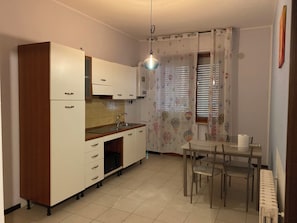 Superior Apartment, Hill View | Private kitchen