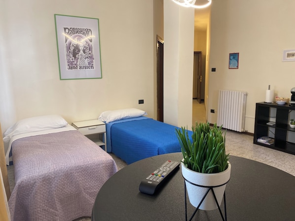Classic Triple Room, Balcony