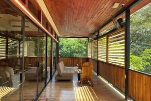 Terrace/patio - New House steps from beach in Santa Teresa (Santa Teresa Beach)