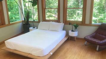 4 chambres, bureau, fer et planche Ă repasser, lit parapluie