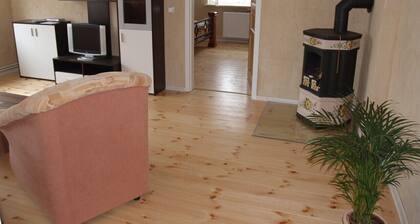 Ruhige und gemĂŒtliche Ferienwohnung mitten in der Natur.