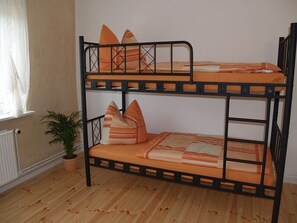 1 habitación, wifi gratis y ropa de cama