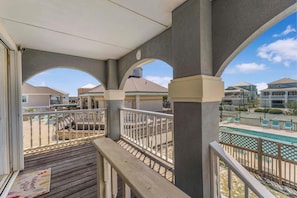 House, Multiple Beds (Harbor Light) | Property grounds