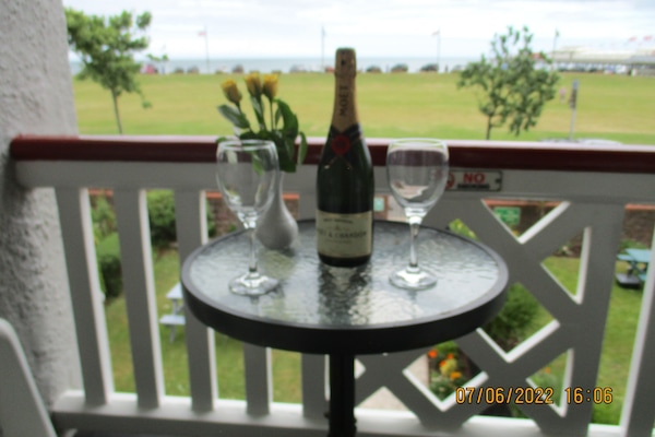 Sea View, Balcony, Double room | Free WiFi