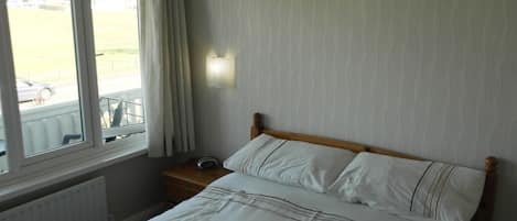 Doppelzimmer, mit Bad (Sea View) | Kostenloses WLAN