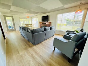 Smart TV, fireplace, table football, ping pong