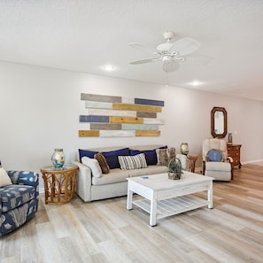 Apartment | 3 bedrooms, Internet - St Augustine Luxe Oceanfront - Free Tix (St. Augustine)
