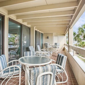 Apartment - St Augustine Luxe Oceanfront - Free Tix (St. Augustine)