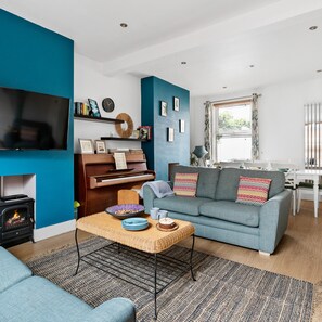 House - The Terrace - Bright Characterful and Near Beaches (Teignmouth)