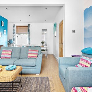 House | 3 bedrooms - The Terrace - Bright Characterful and Near Beaches (Teignmouth)