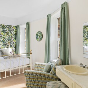 House | 5 bedrooms - The Round House in Ilfracombe (Ilfracombe)