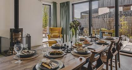 Heron House - Luxury Grand Designs Eco-home