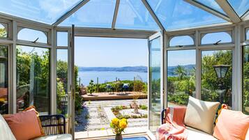 House, Smoking | 6 bedrooms