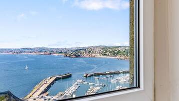 House, Smoking | 6 bedrooms