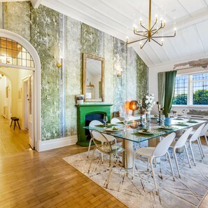 House, Smoking | 6 bedrooms - Vane Tower- Historic Retreat With Panoramic Sea Views (Torquay)