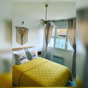 3 bedrooms, desk, iron/ironing board, travel cot - Le5 Andernos (Andernos-les-Bains)