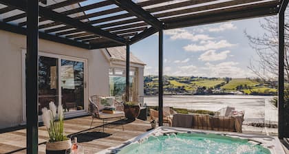 The Curlews in Bishopsteignton