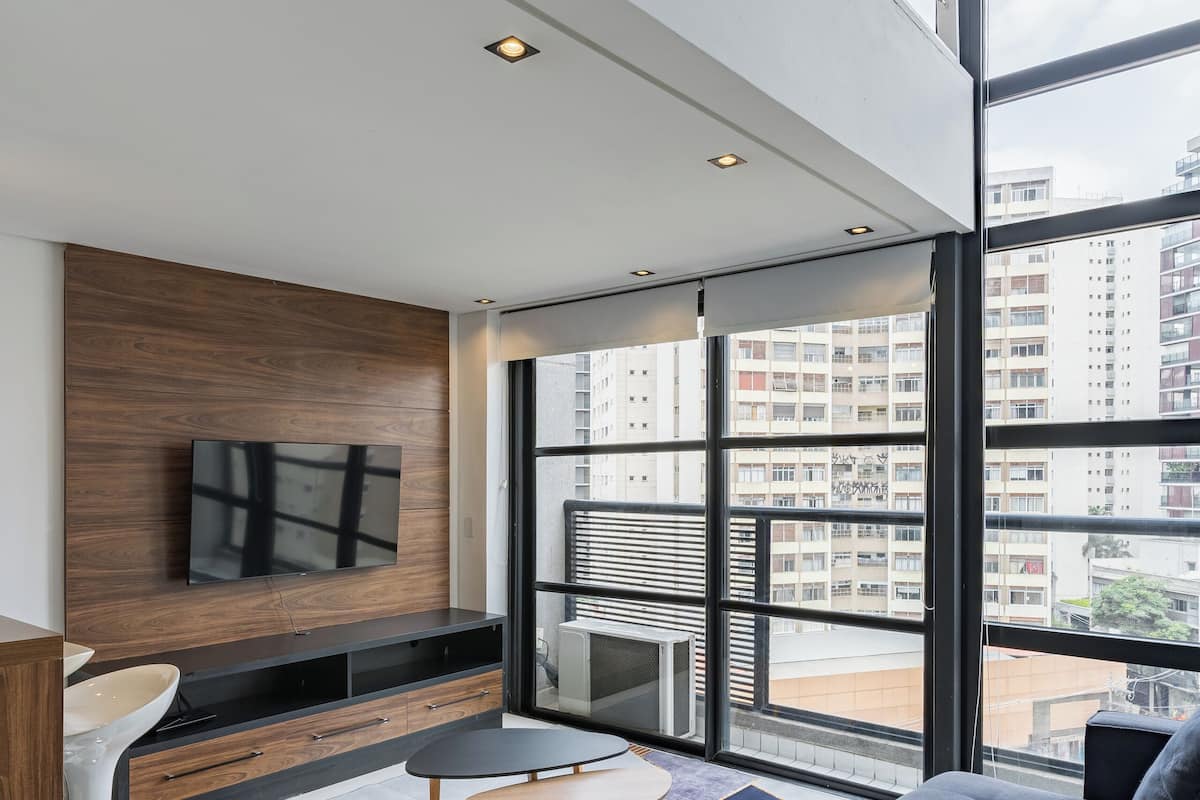 Exclusive Duplex, Balcony, City View | Ruang tamu | TV skrin rata