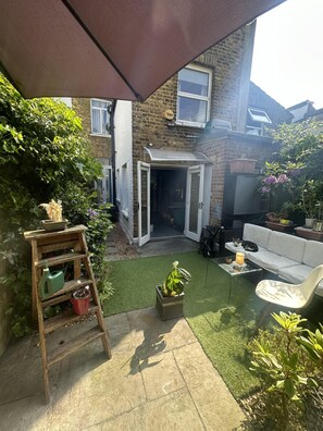 House | Terrace/patio - My Sky London House Near Attractions (London)