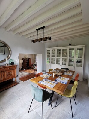 Dining - 4 Bedroom Private vacation home in Haravilliers (Haravilliers)