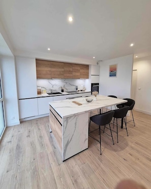 Dining - TY Bihan Anna - Maison les Pieds Dans L'eau (Trégunc)