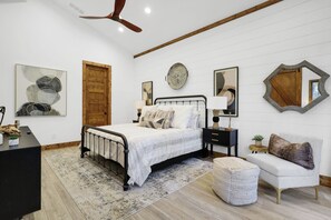 2 chambres, fer et planche à repasser, Wi-Fi, literie fournie