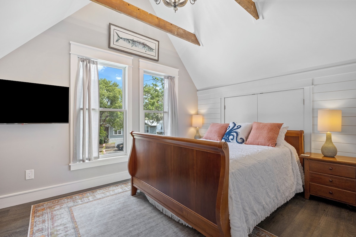 Photo 15 of Luxurious historic home with pool, parking, easy walk to downtown