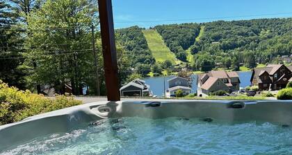 Center Stage by Taylor Made Deep Creek