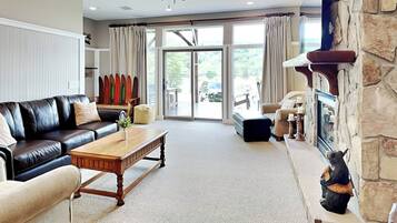 Studio (4 Bedrooms) | Property amenity