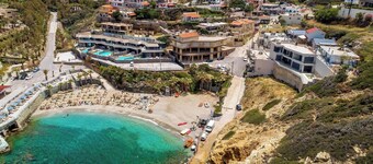 Mades Gogos house in Lygaria 3 min walk from the beach