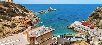 Mades Gogos house in Lygaria 3 min walk from the beach