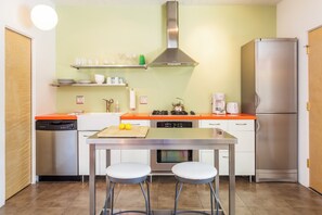 Stovetop, dishwasher
