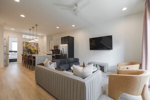 Living area - Luxury Nashville Townhome with Rooftop Hotub! Short Uber to Broadway! (Nashville)