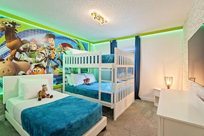 4 slaapkamers, een strijkplank/strijkijzer, reisbedje, gratis wifi