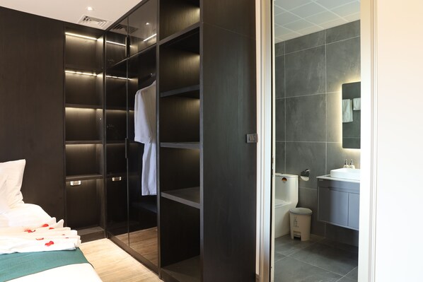 Exclusive Suite | Bathroom - Ao Tien Harbour Boutique Hotel (Van Don)