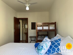 1 bedroom, bed sheets
